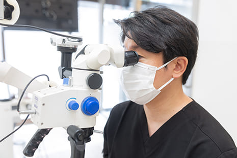 歯と神経を残すマイクロスコープ精密根管治療